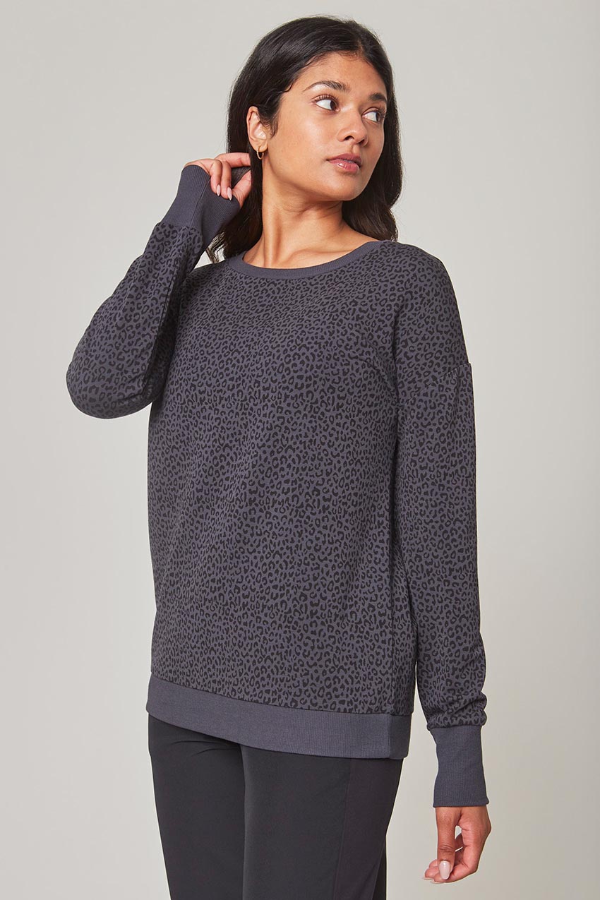 Women’s Printed Active Sweatshirt - India Ink (Leopard)