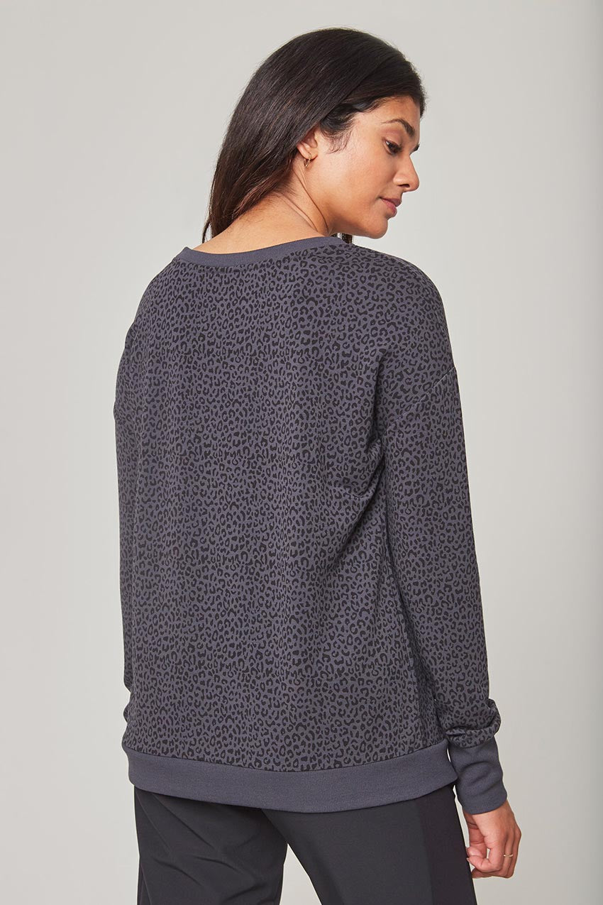 Women’s Printed Active Sweatshirt - India Ink (Leopard)