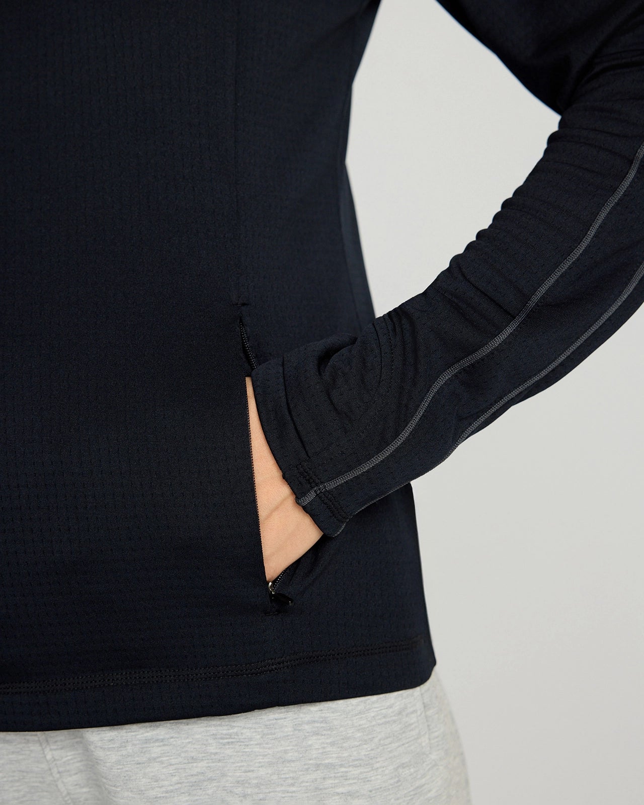 The Run Active GRS Certified Recycled Poly 1/4 Zip Top - Black