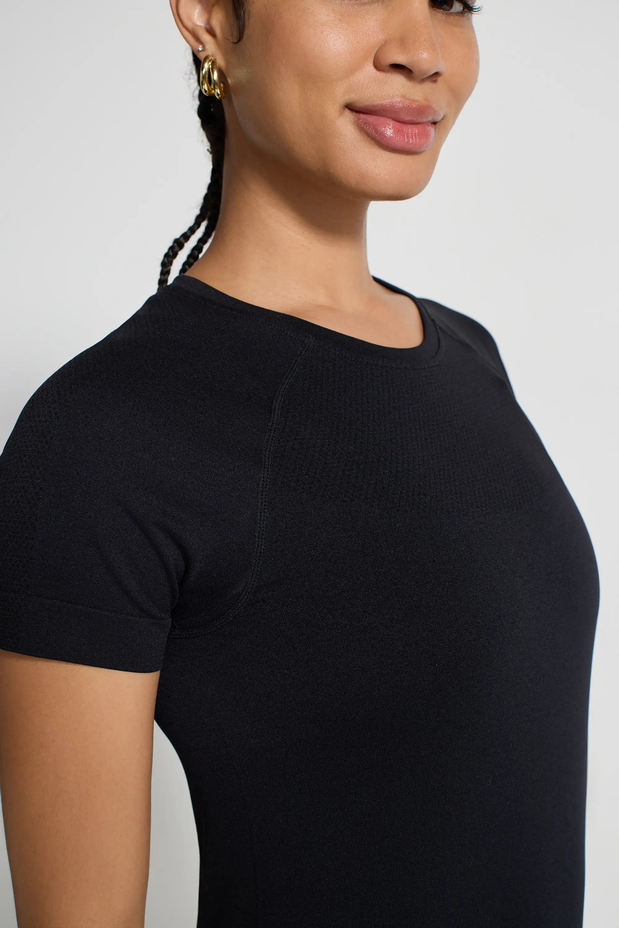 The Stretch Seamless GRS Certified Recycled Nylon T-Shirt - Black