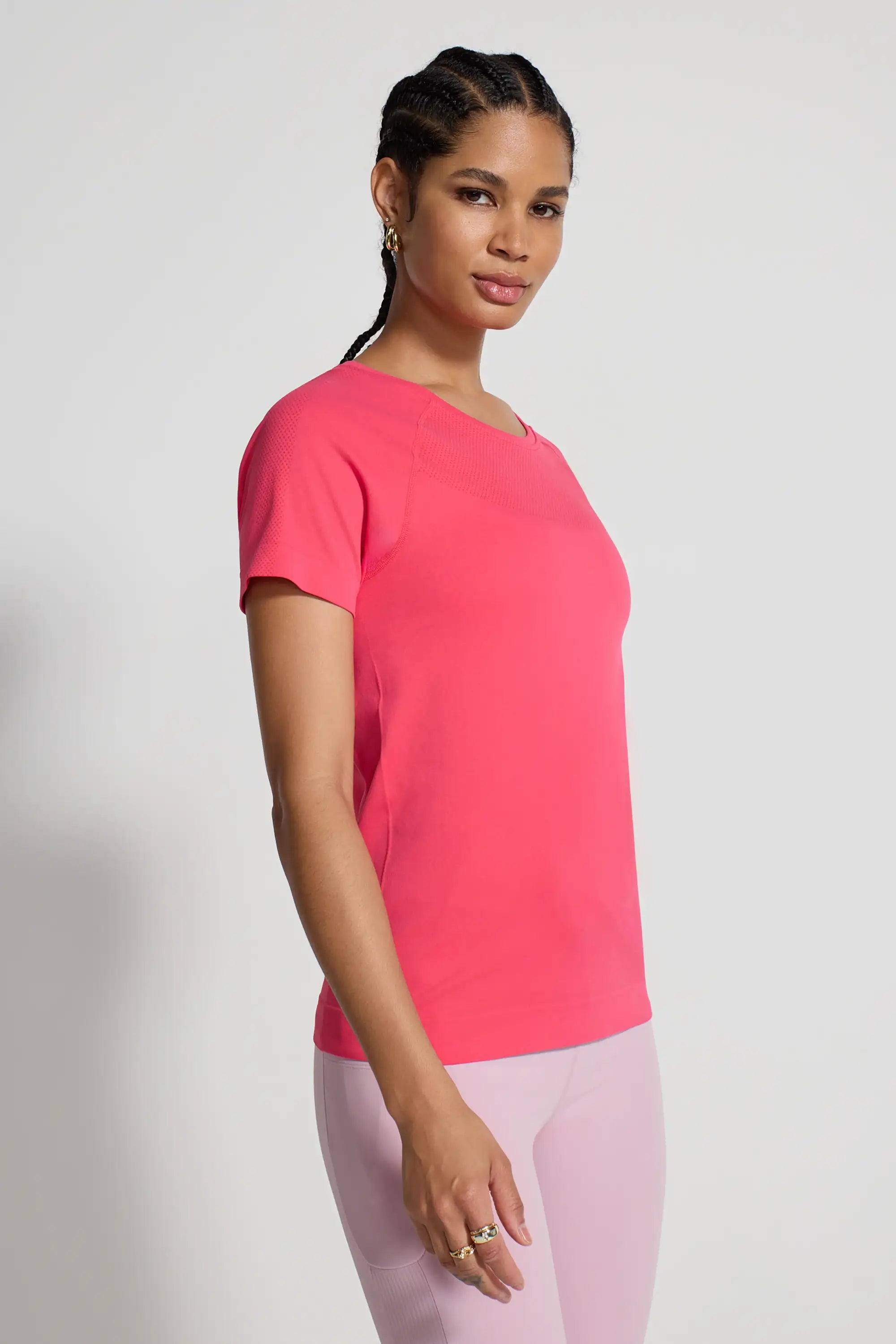 The Stretch Seamless GRS Certified Recycled Nylon T-Shirt - Pink