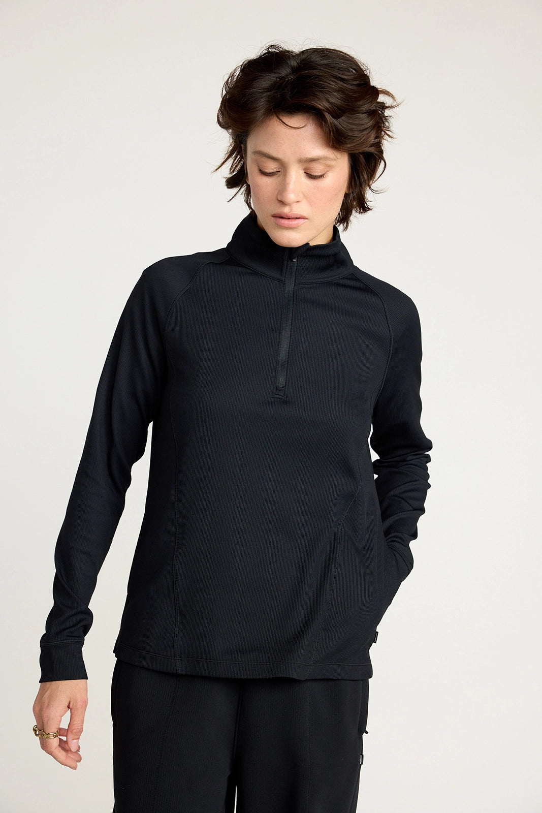 The Active Ribbed GRS Certified Recycled Nylon 1/4 Zip - Black