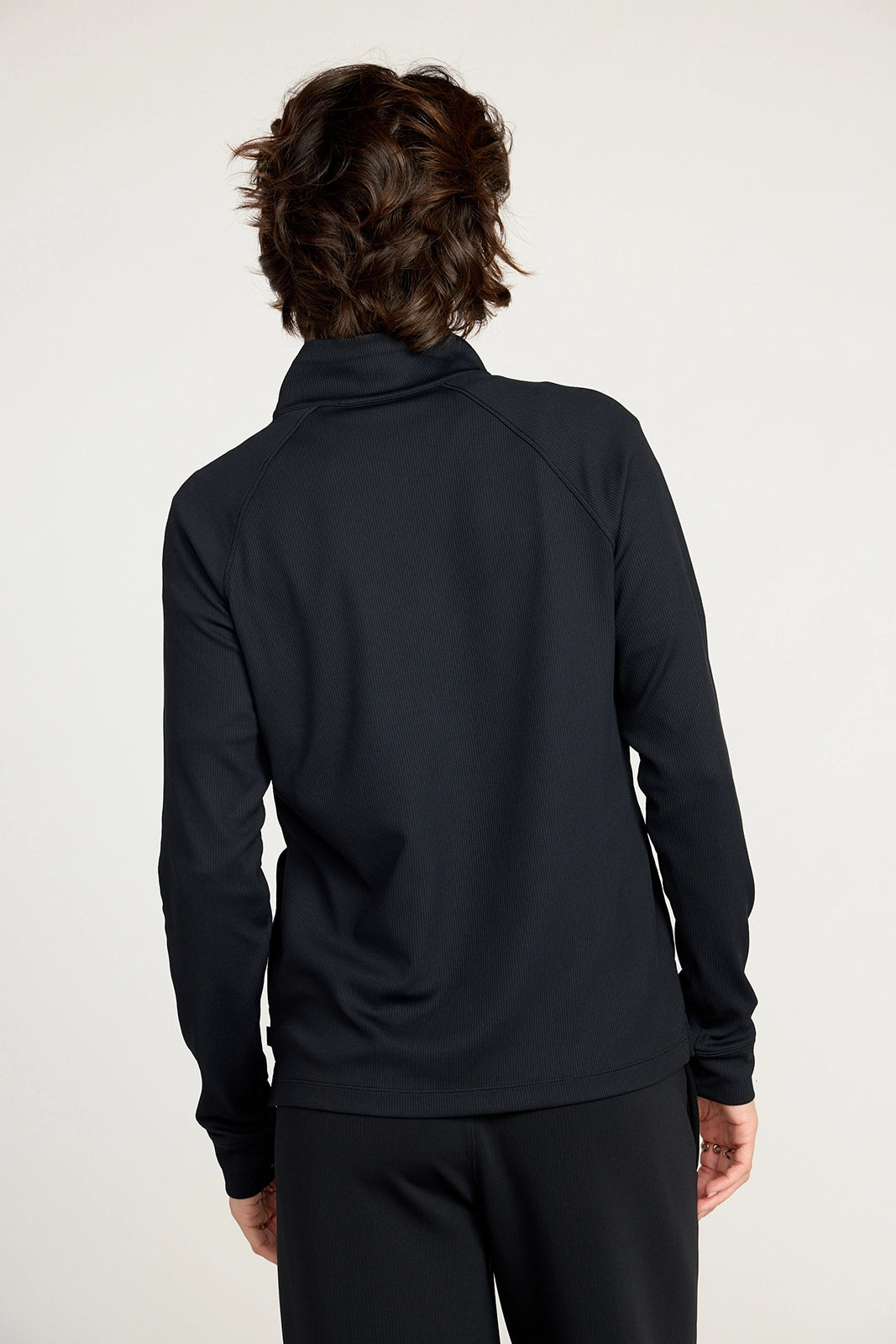 The Active Ribbed GRS Certified Recycled Nylon 1/4 Zip - Black