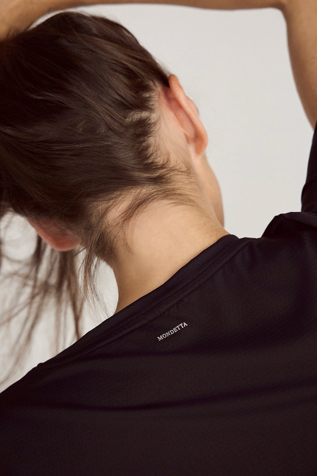 The Active Stretch GRS Certified Recycled Nylon Side Slits Tee - Black