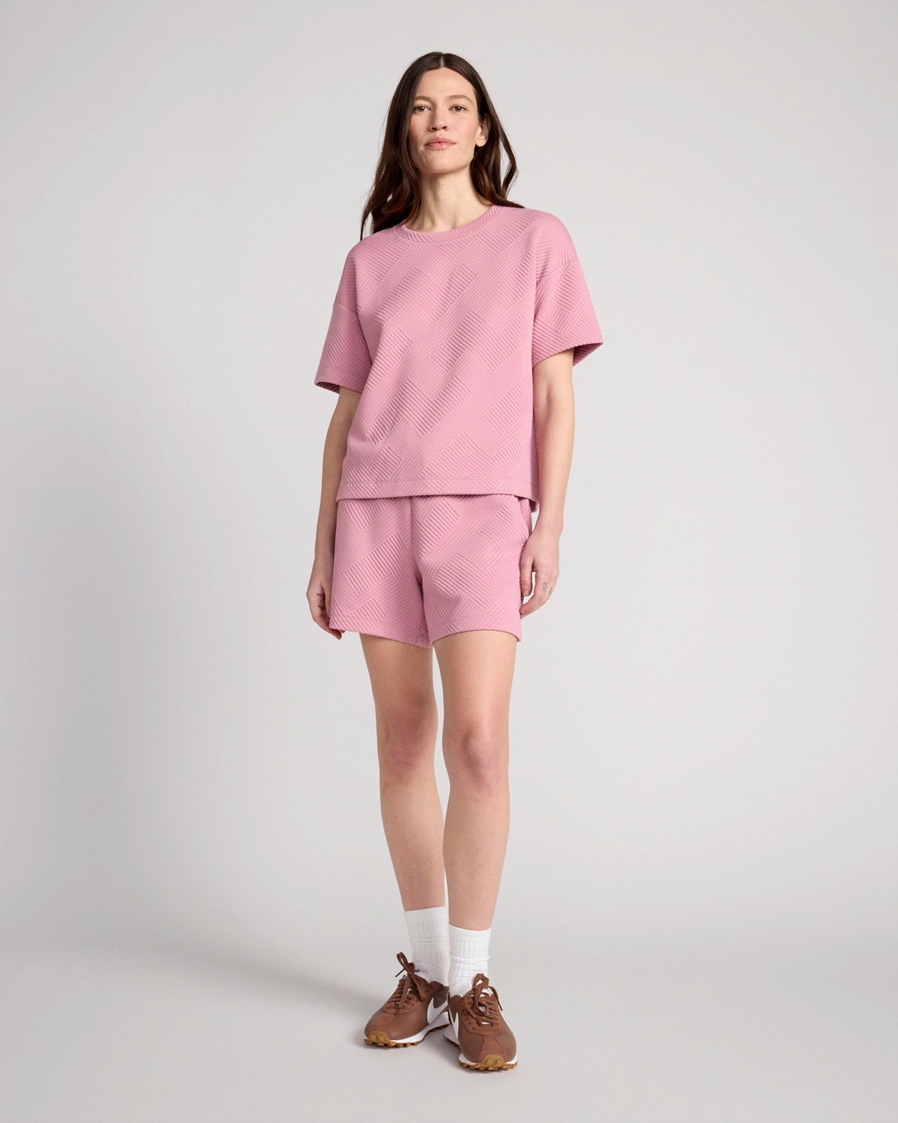 The Soft Stretch GRS Certified Recycled Poly Geo Jacquard Crew Neck Top - Lilas Pink