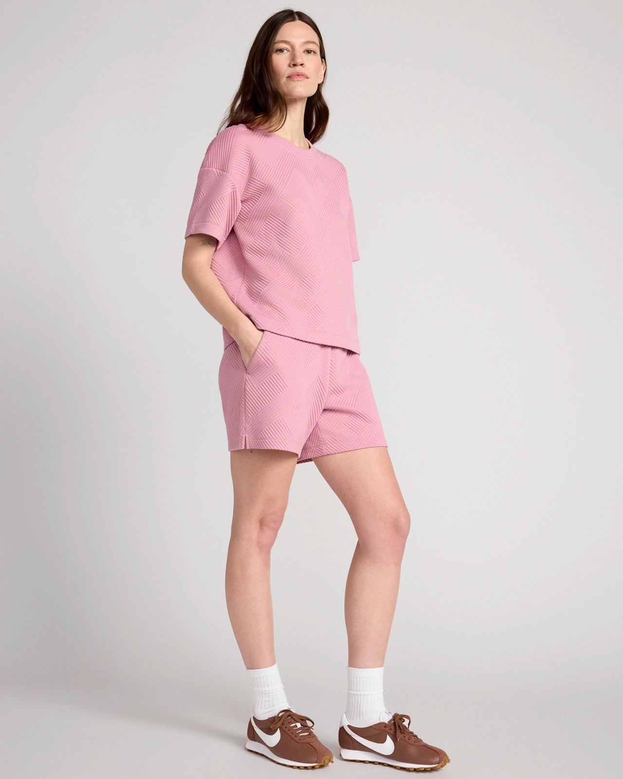 The Soft Stretch GRS Certified Recycled Poly Geo Jacquard Crew Neck Top - Lilas Pink