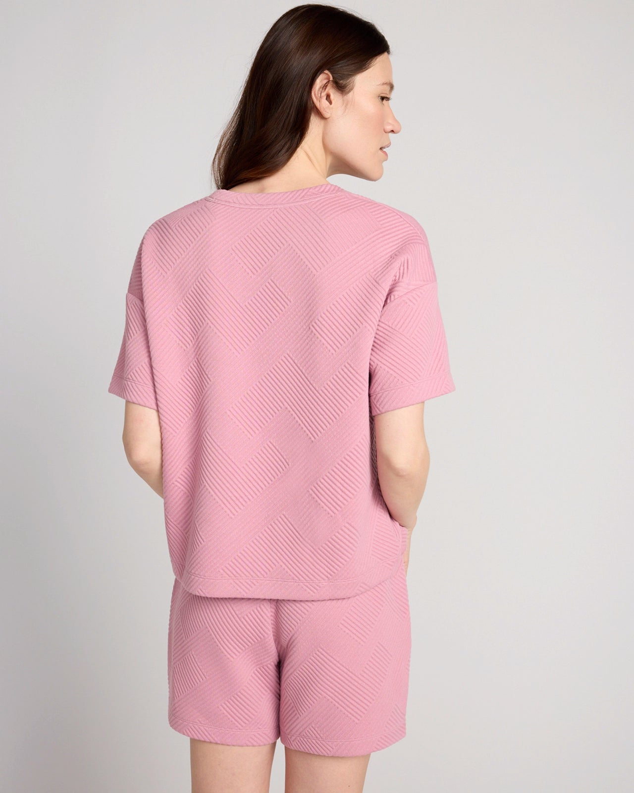 The Soft Stretch GRS Certified Recycled Poly Geo Jacquard Crew Neck Top - Lilas Pink