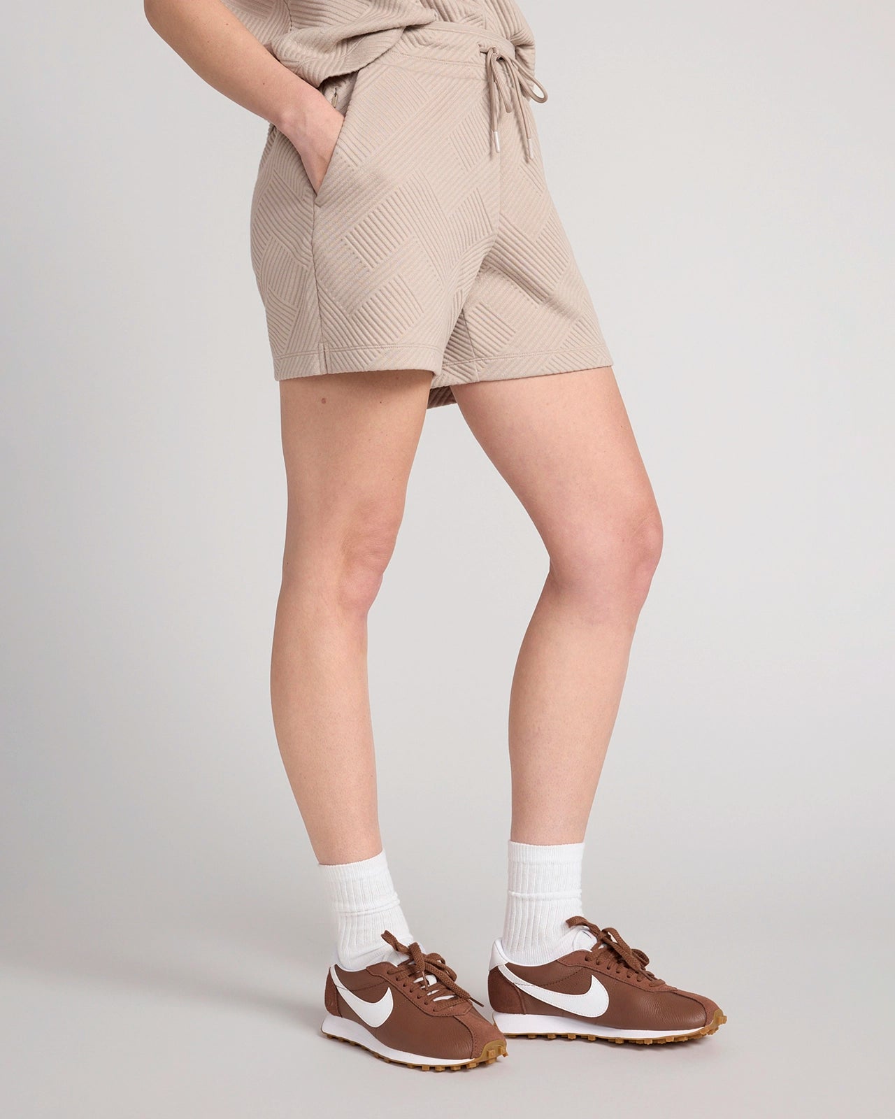 The Soft Stretch GRS Certified Recycled Poly Geo Jacquard Relaxed Short - Atmosphere Beige