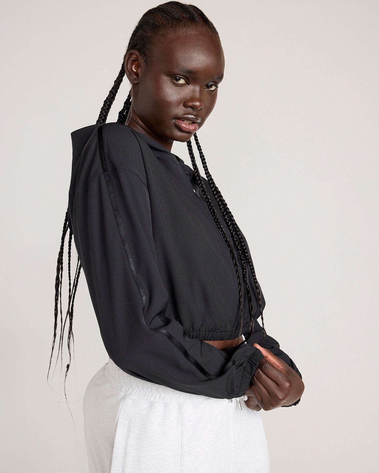 The Active Cropped Hooded Jacket - Black