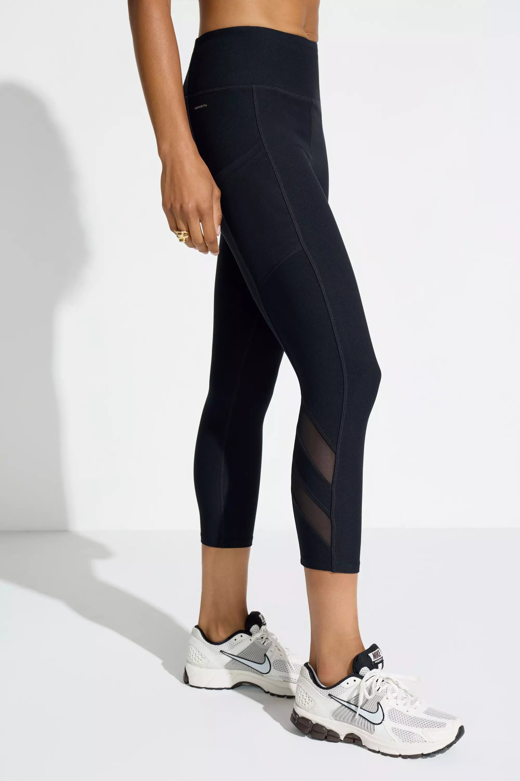 Women’s Mesh Capri - Black