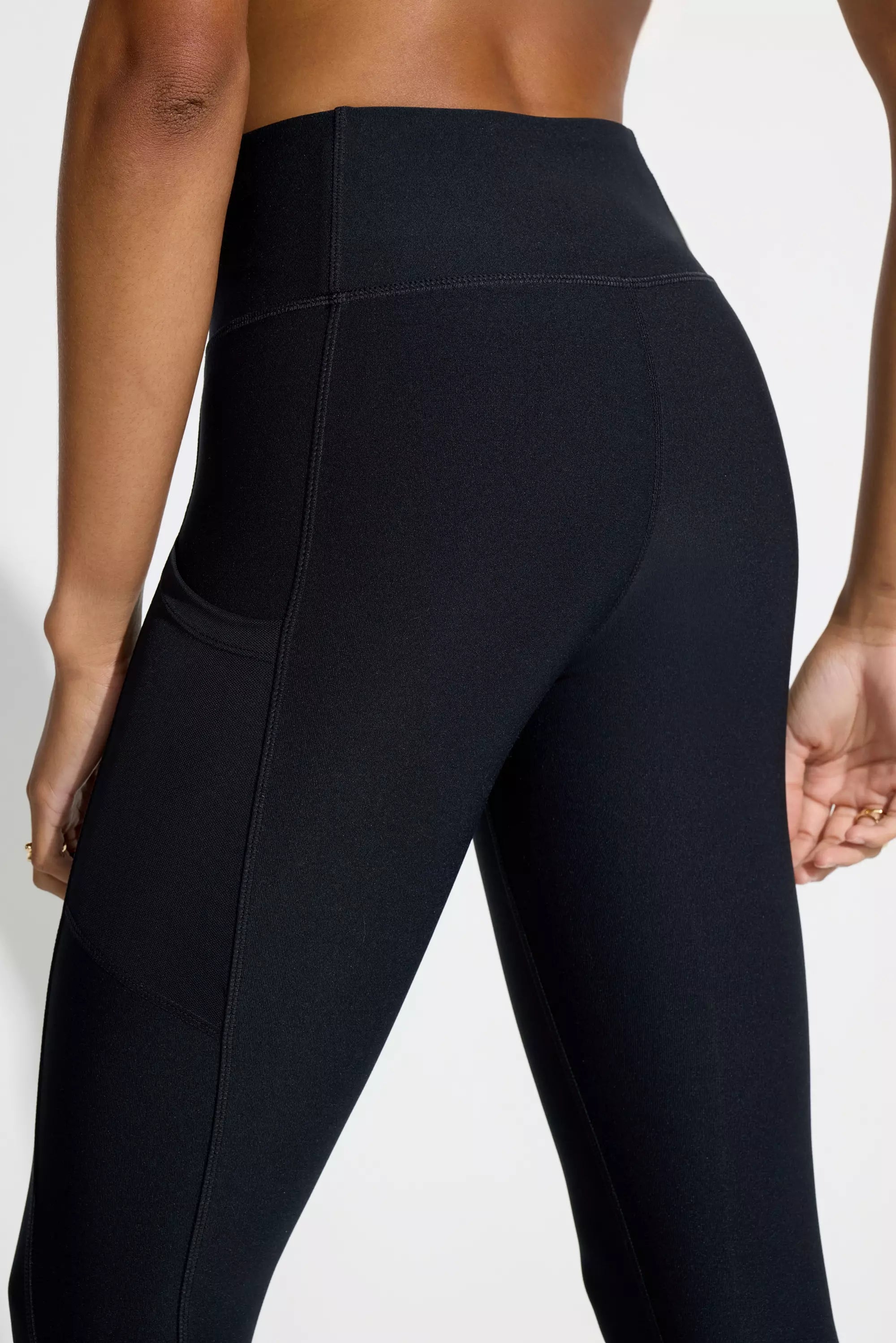Women’s Mesh Capri - Black