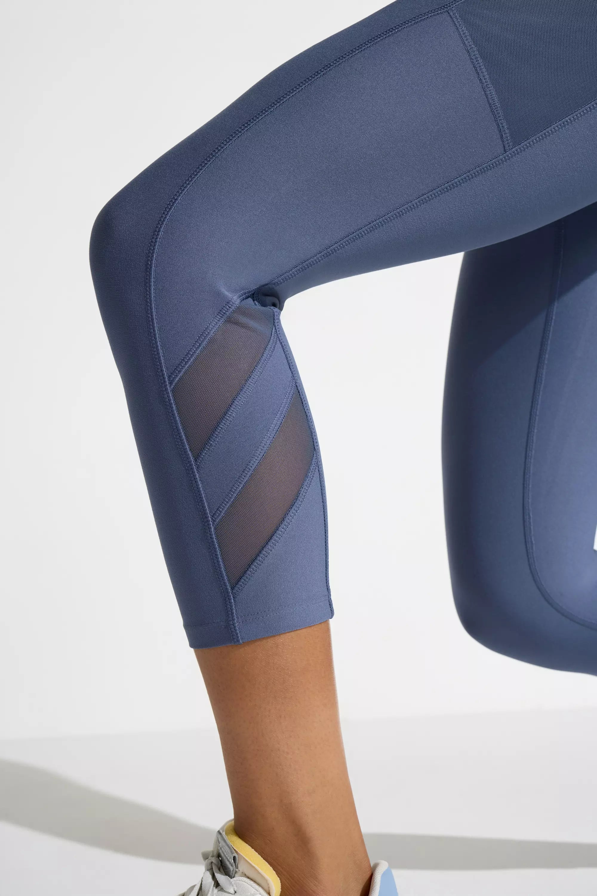 Women’s Mesh Capri - Lilac