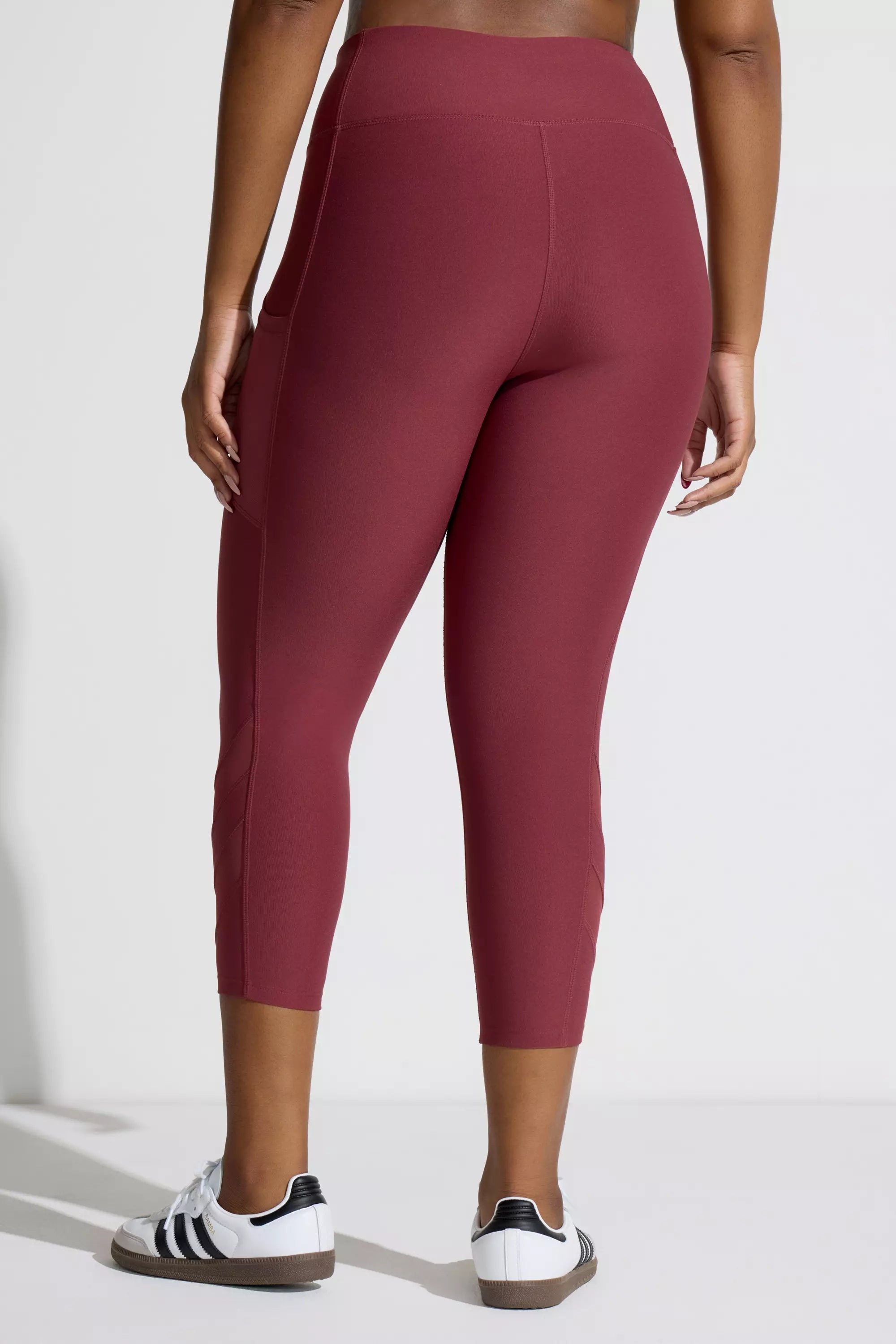 Women’s Mesh Capri - Oxblood Red
