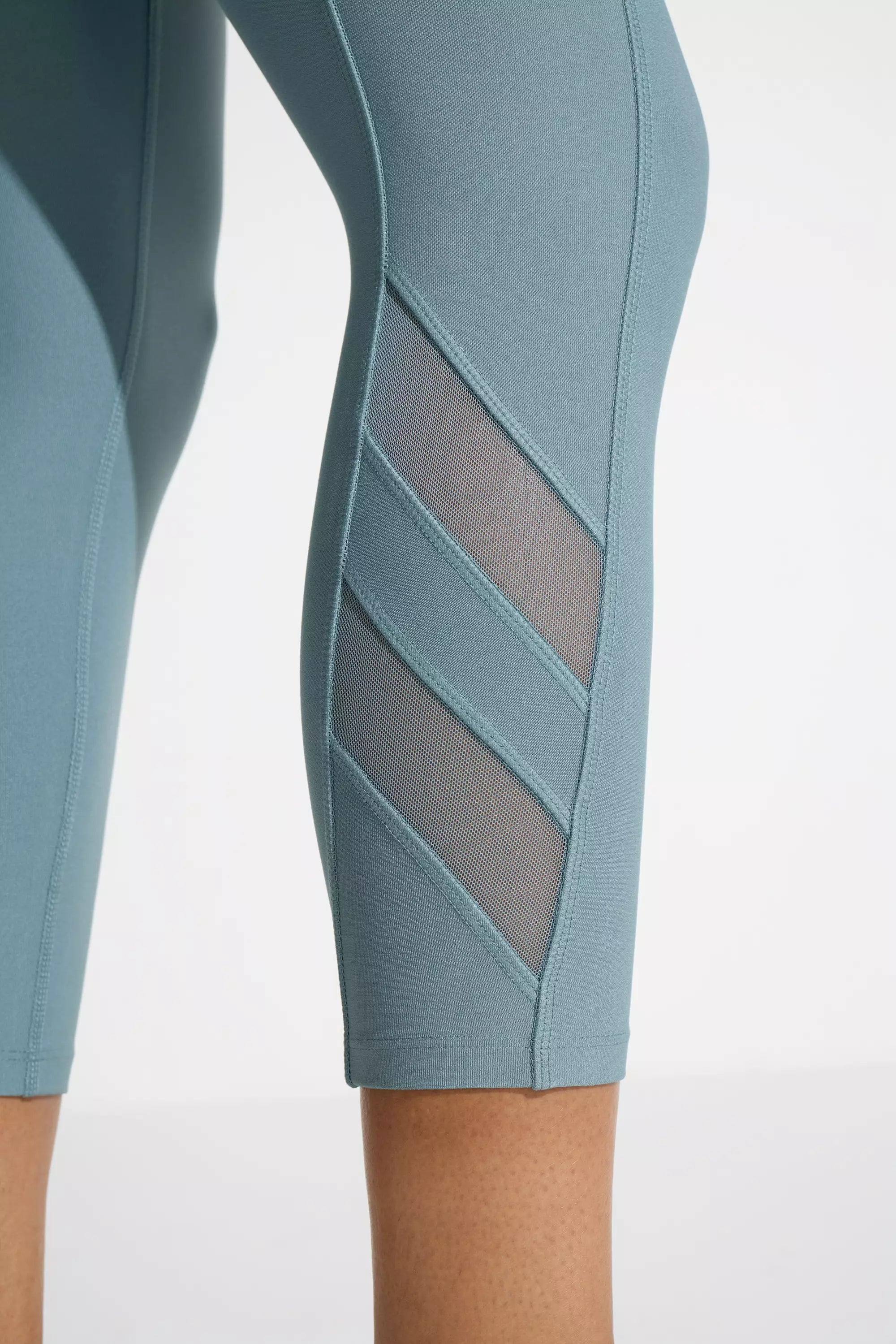 Women’s Mesh Capri - Trooper