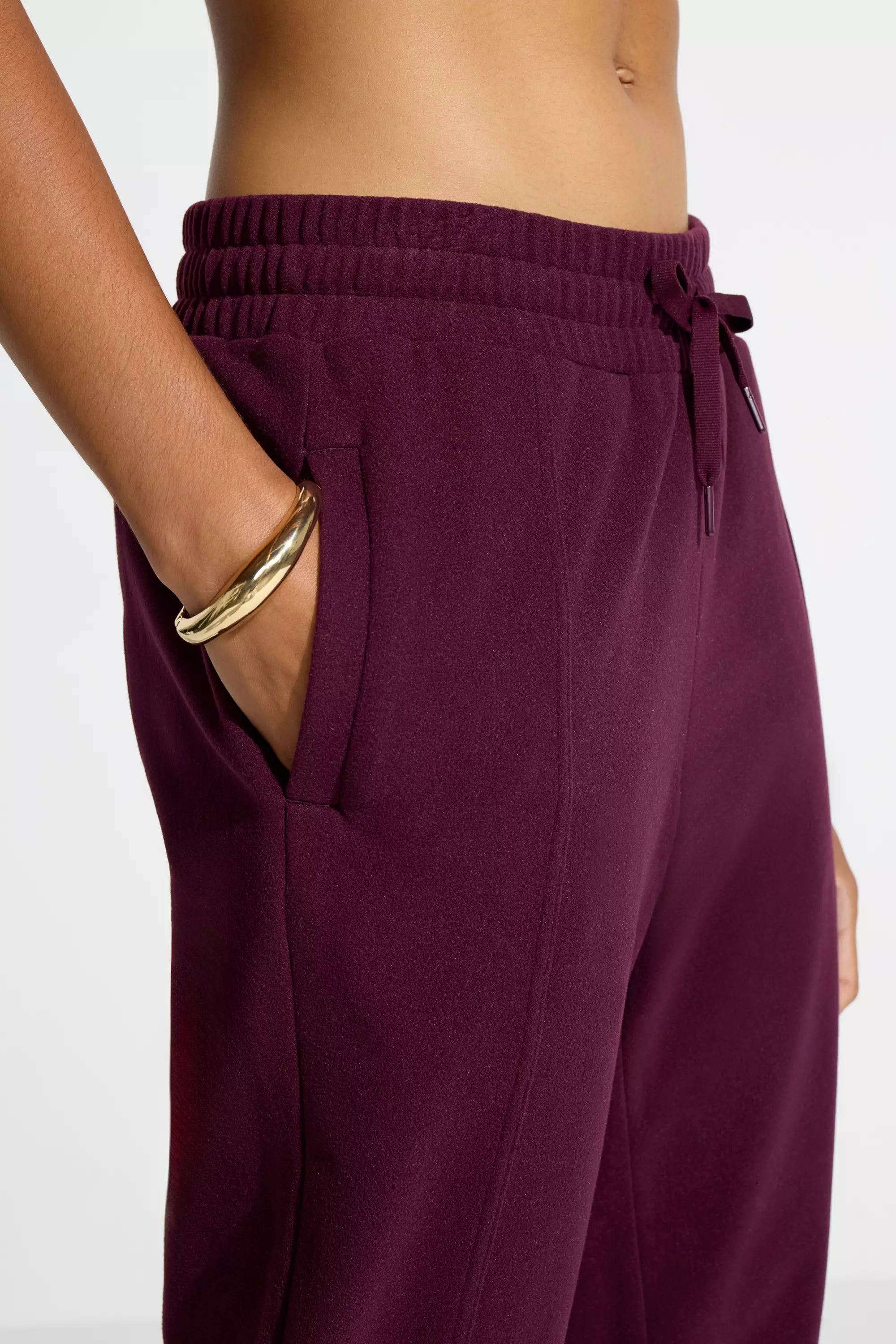 Women’s Cozy Velour Jogger - Red