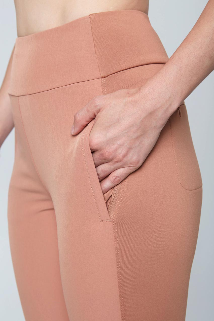 Women’s Hybrid Jogger - Mocha Mousse