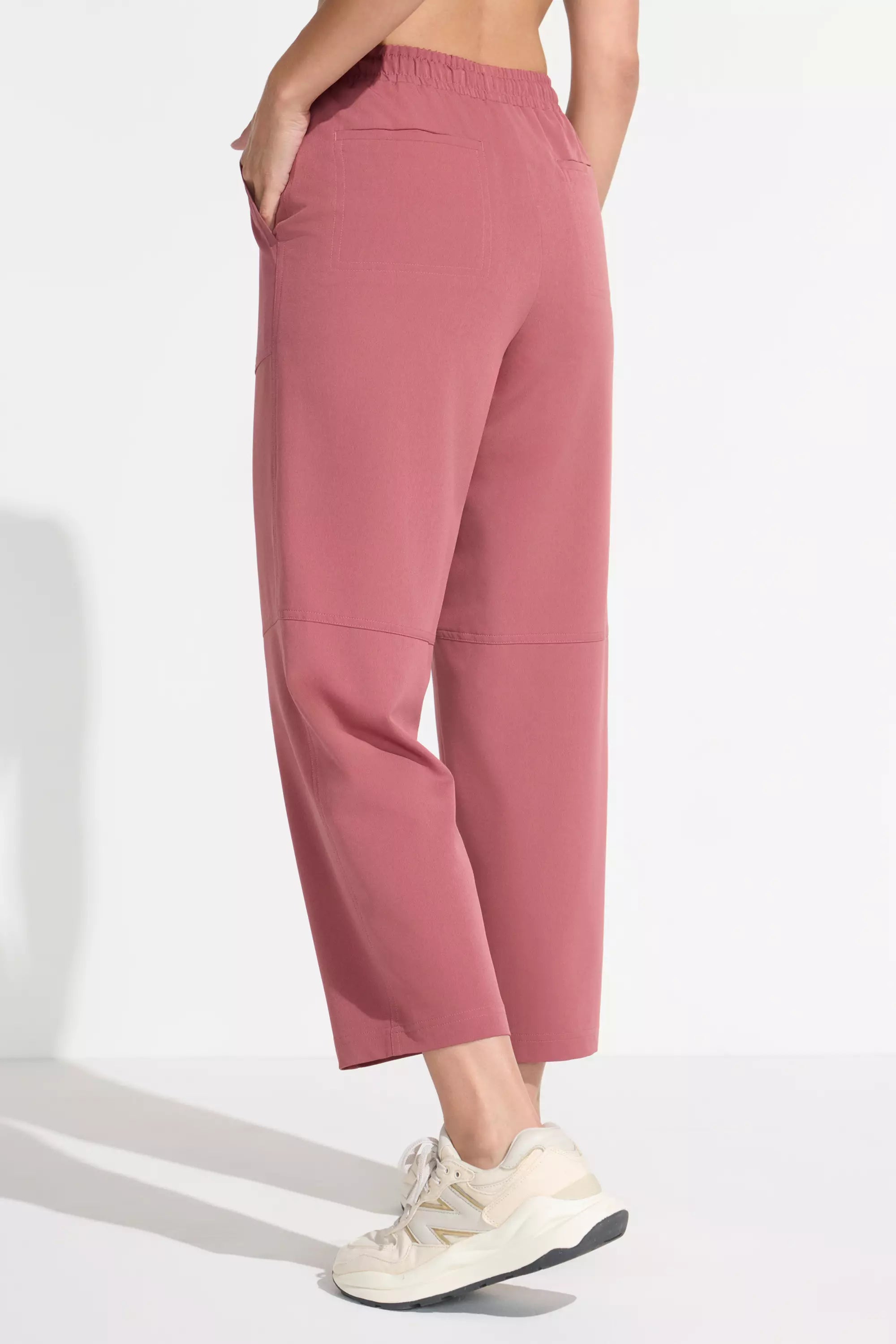 The Active GRS Certified Recycled Poly Twill Pant - Dark Orchid