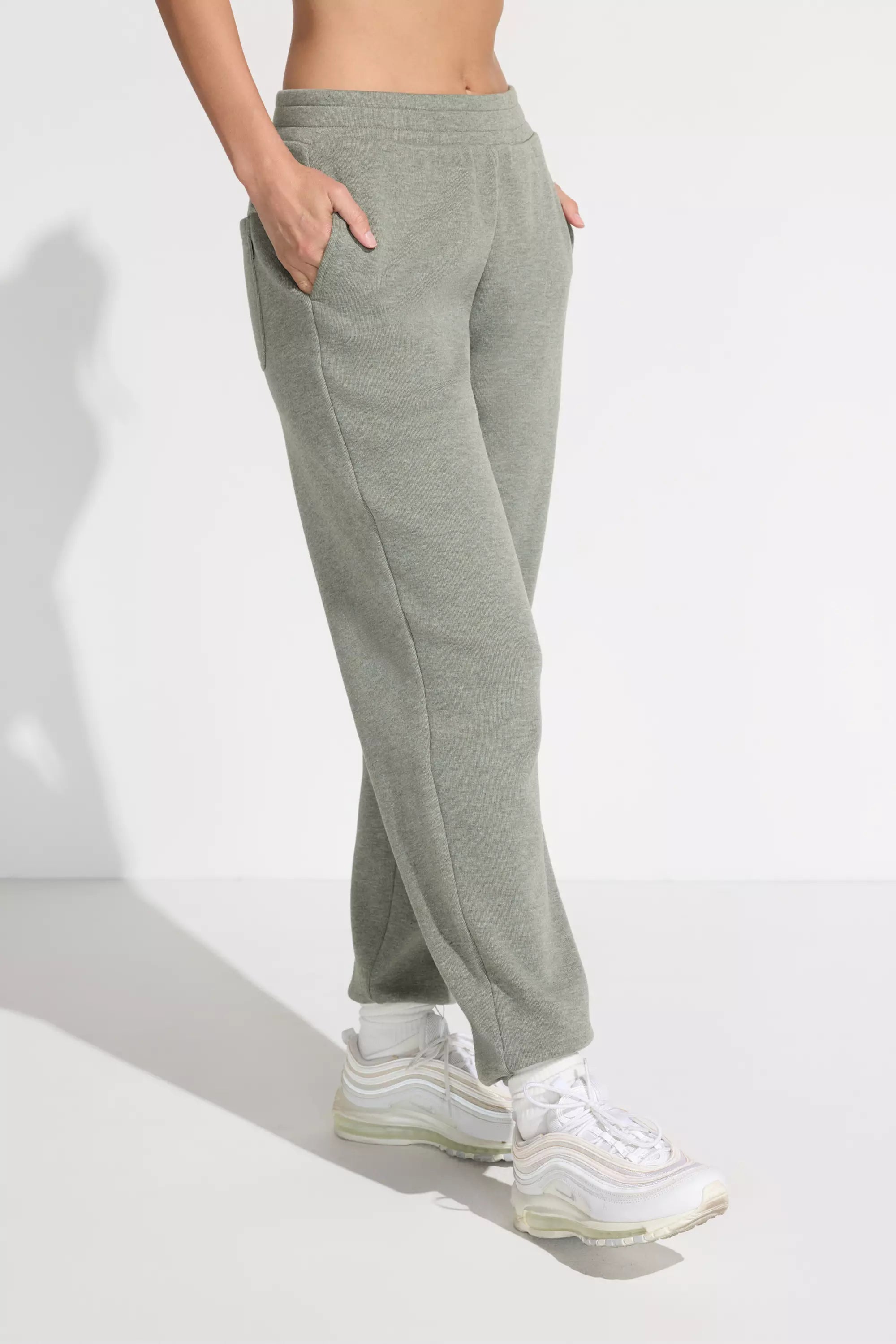 The Soft Warm GRS Certified Recycled Poly Oversized Jogger - Heather Green