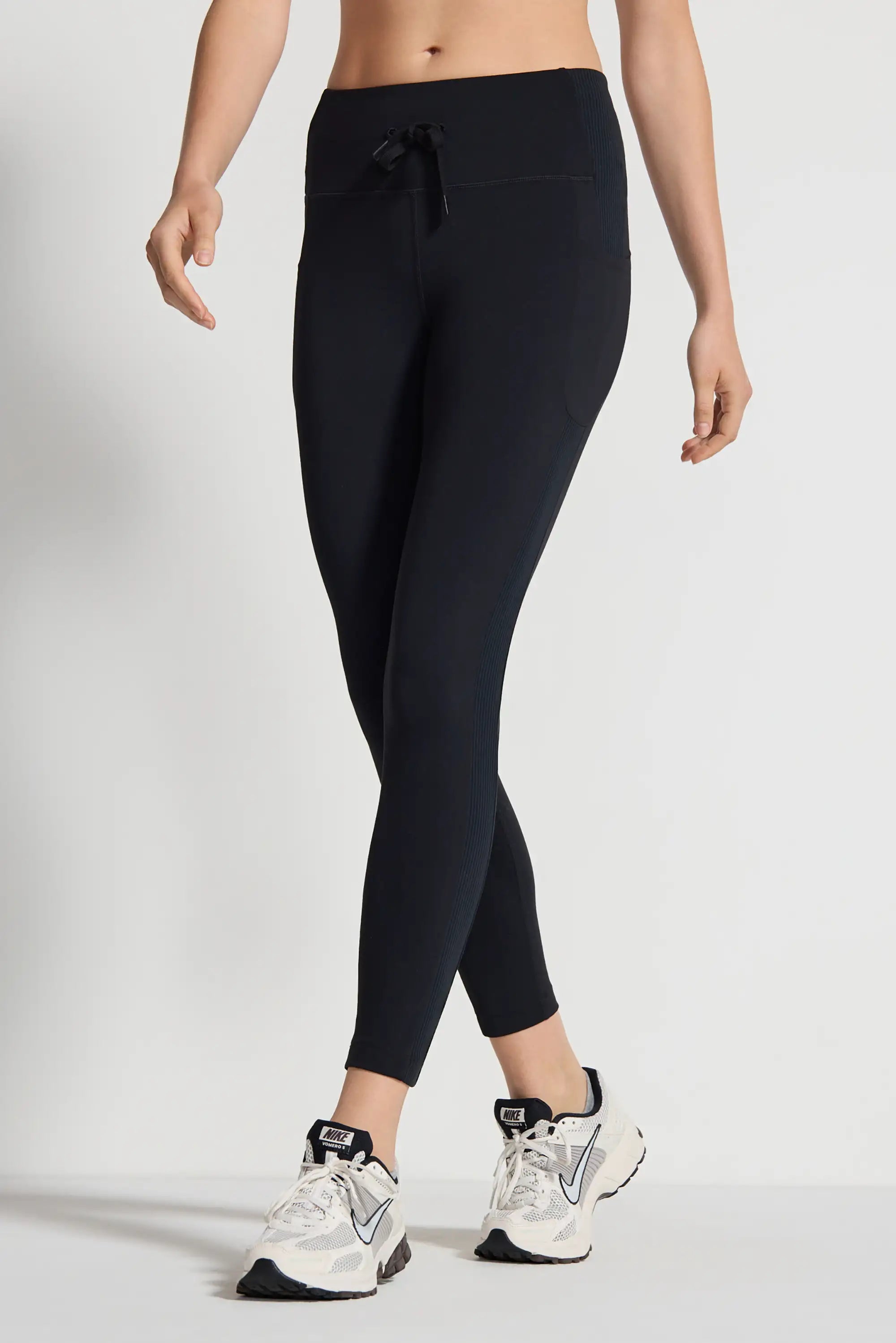 Women's Mixed Media Hike Legging - Black