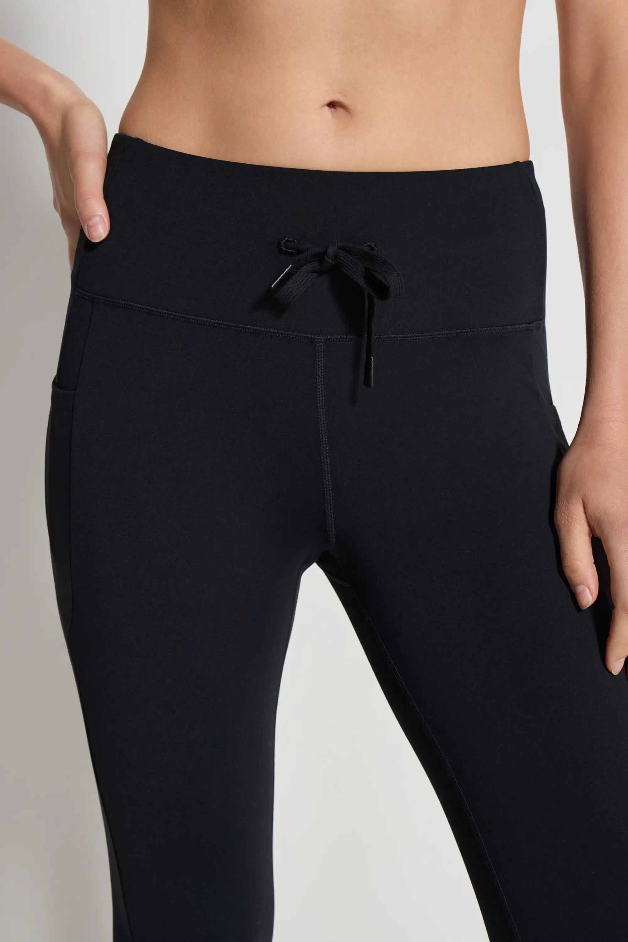 Women's Mixed Media Hike Legging - Black
