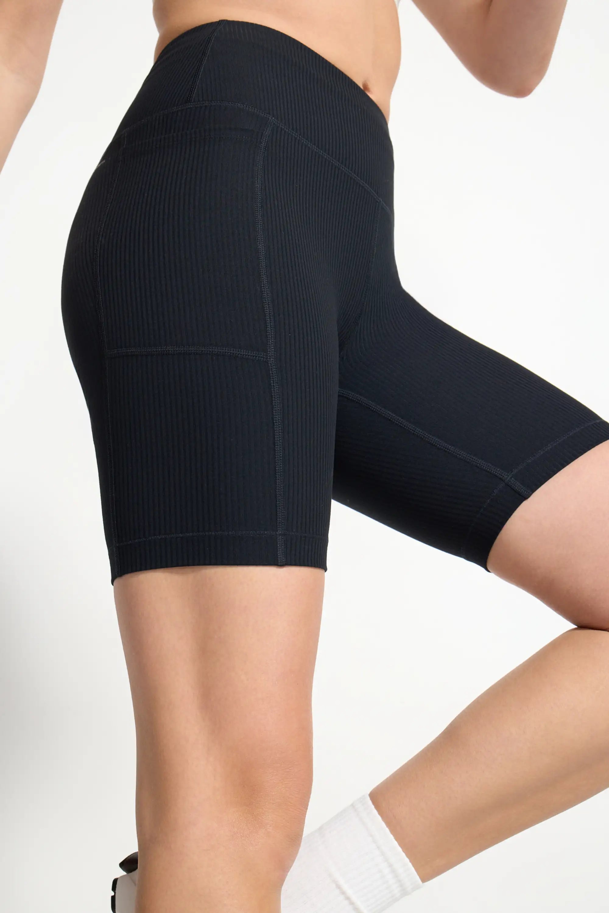 Women's Active Ribbed Biker Short - Black