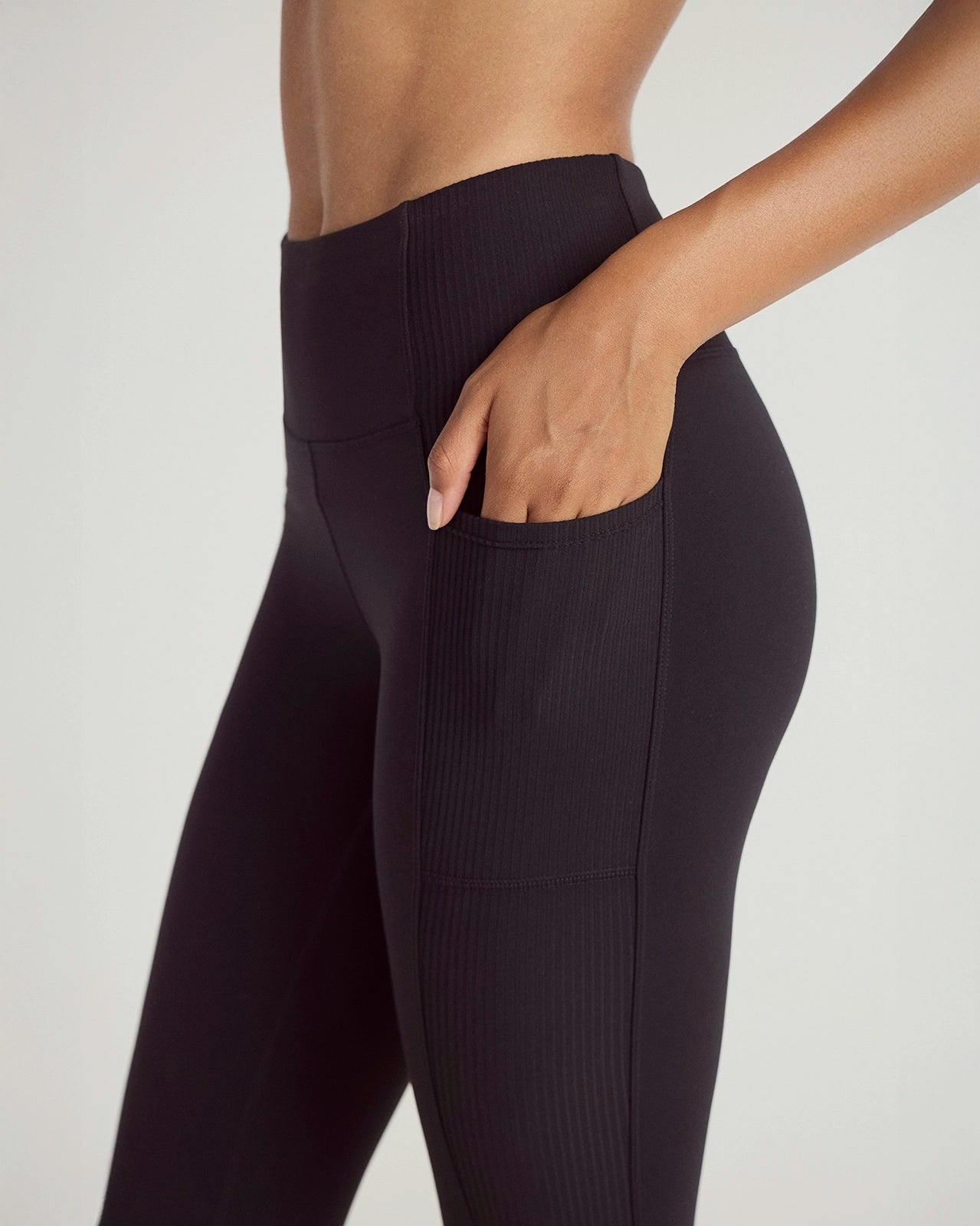 The Active Stretch GRS Certified Recycled Nylon Piping Detail Legging - Black