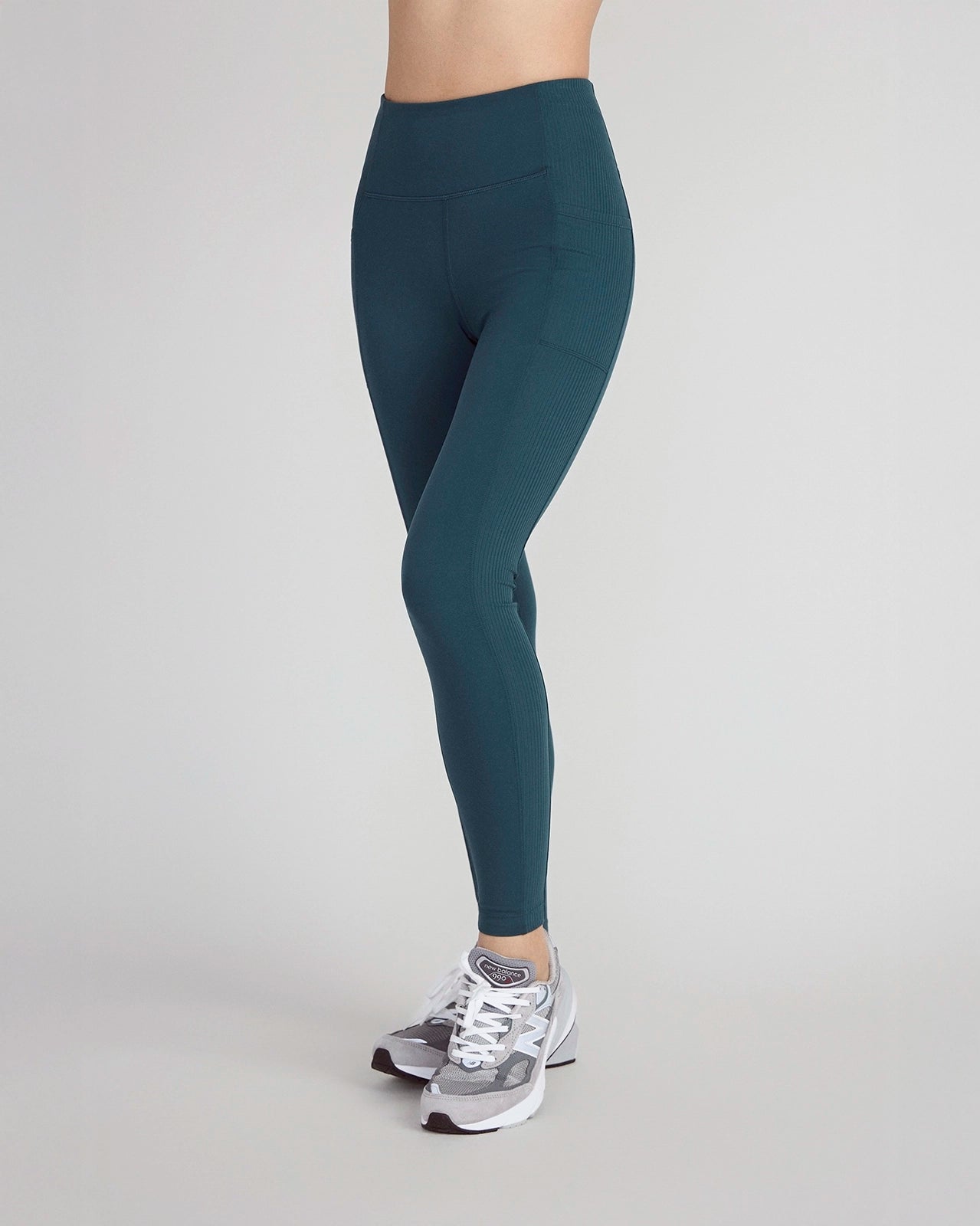 The Active Stretch GRS Certified Recycled Nylon Piping Detail Legging - Green
