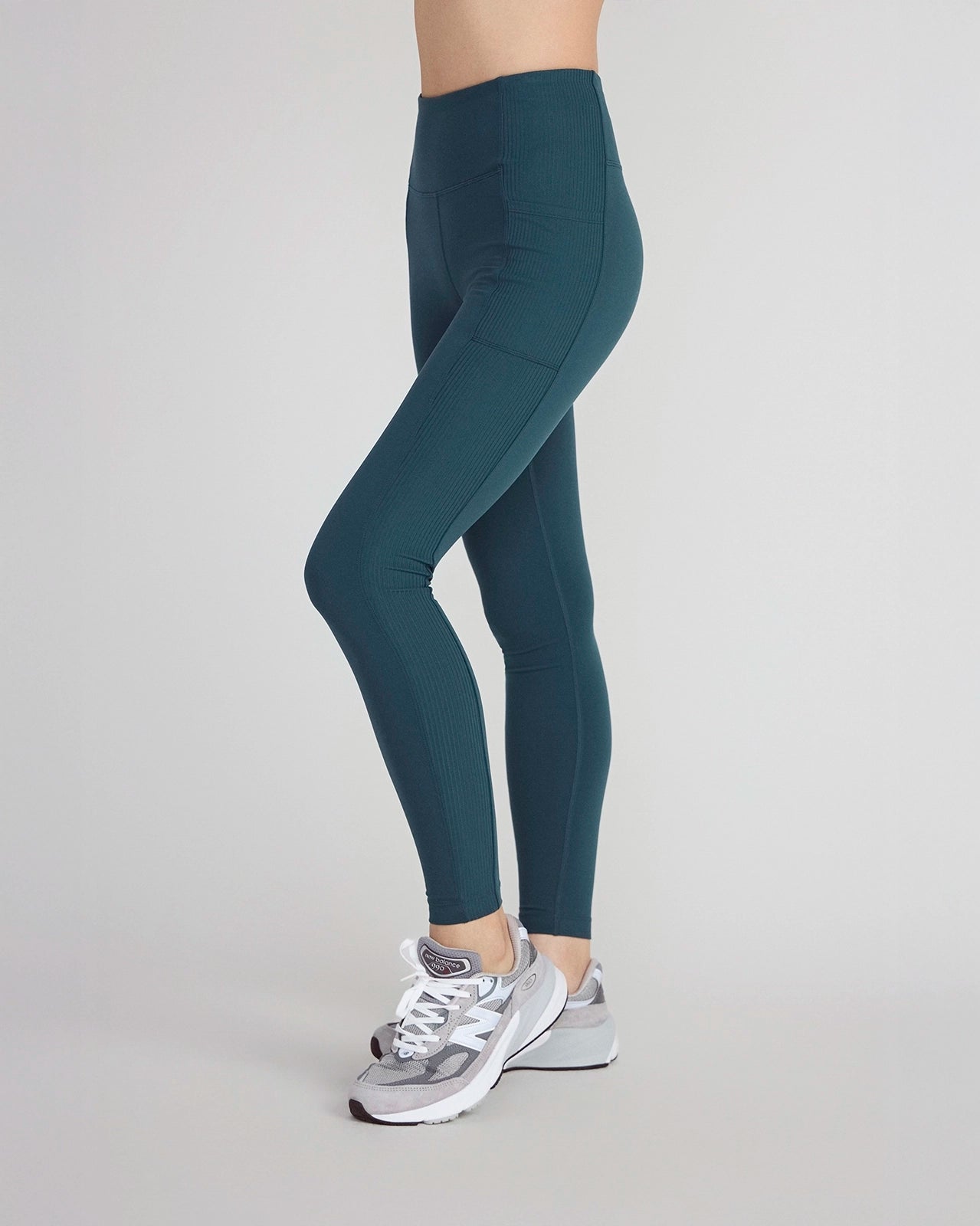 The Active Stretch GRS Certified Recycled Nylon Piping Detail Legging - Green