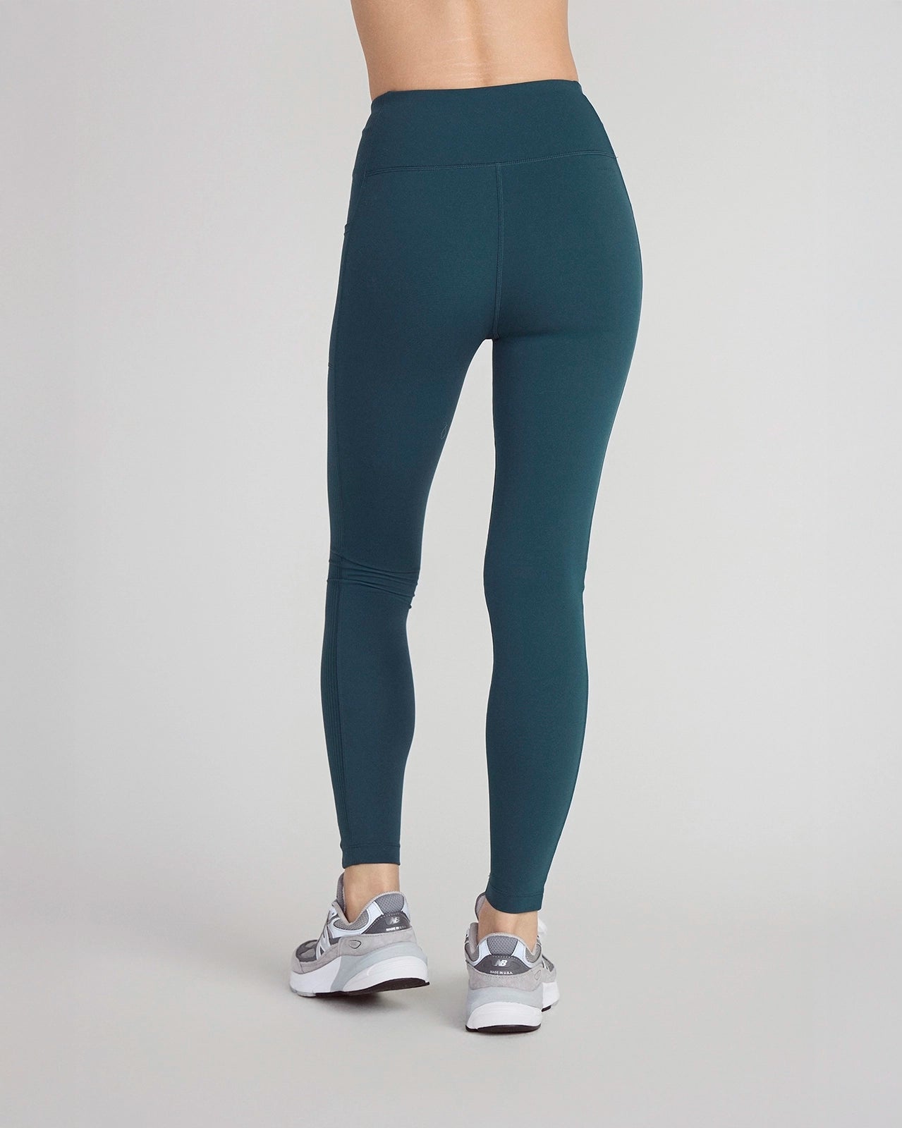 The Active Stretch GRS Certified Recycled Nylon Piping Detail Legging - Green