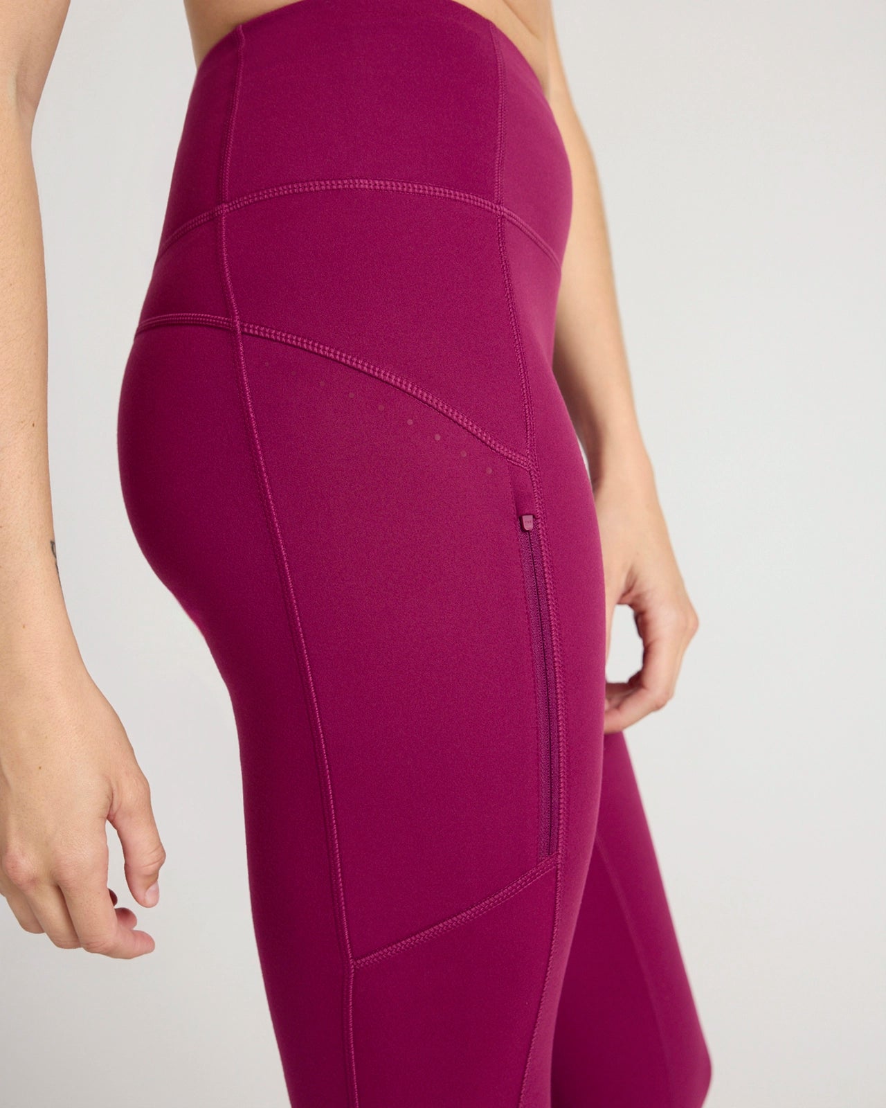 The Active GRS Certified Recycled Poly Reflective Capri Legging