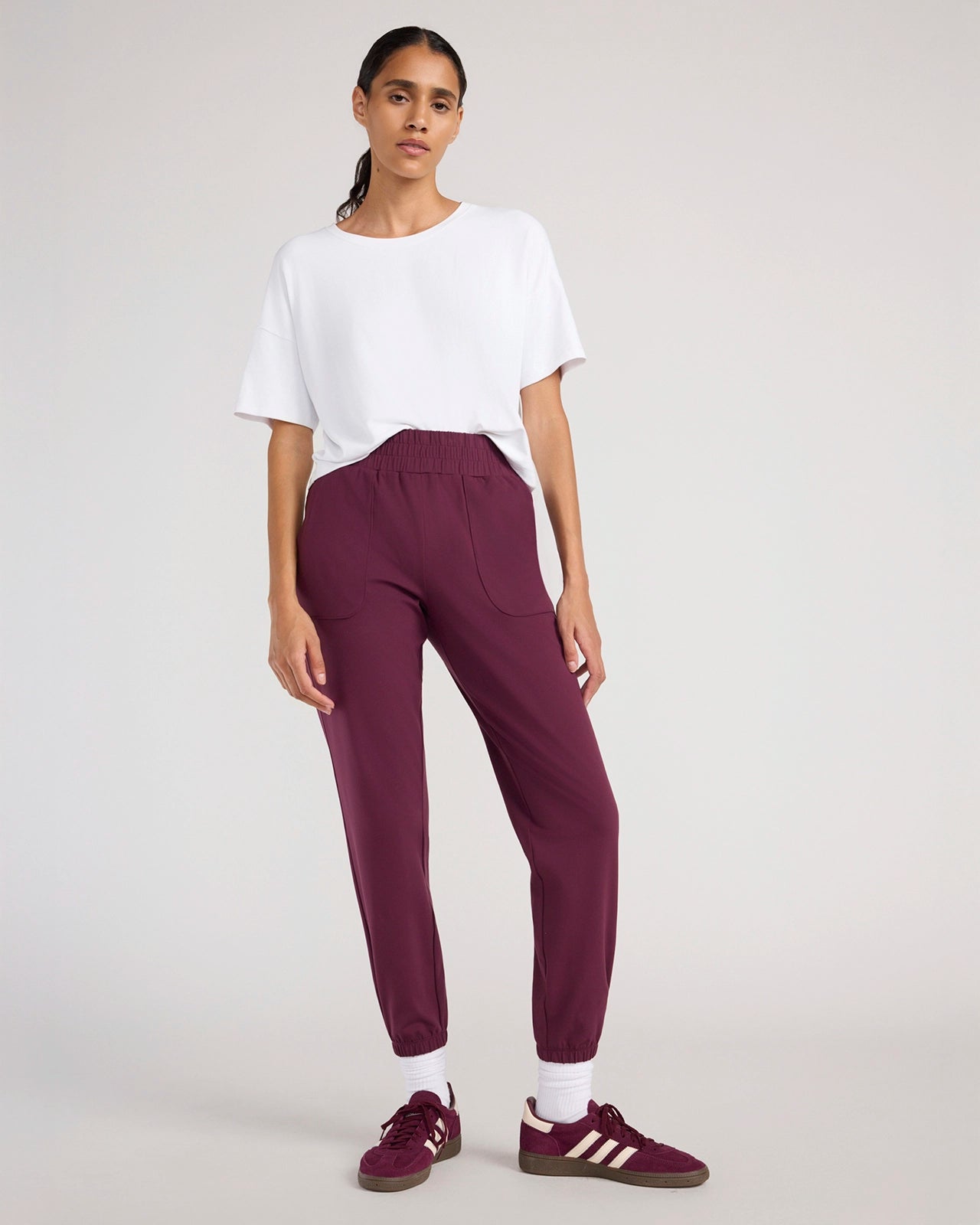 The Soft Stretch Peached Relaxed Jogger - Fig Purple
