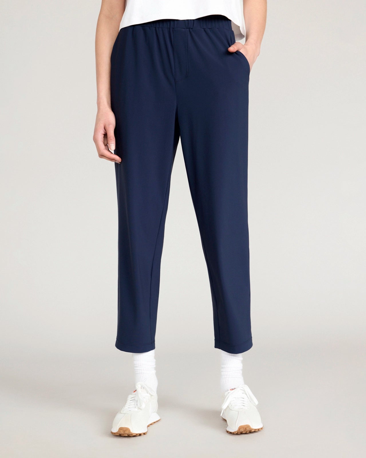 The Active GRS Certified Recycled Nylon Cropped Pant - Navy Blazer