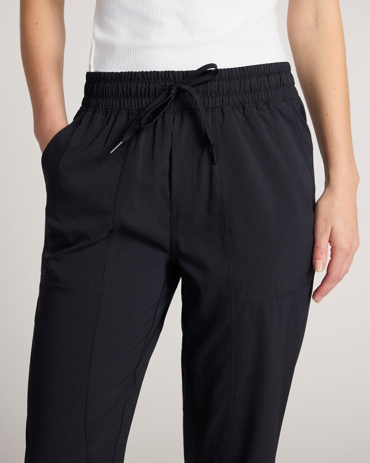 The Soft Stretch Shadow Stripe Relaxed Cinched Crop Pant - Black