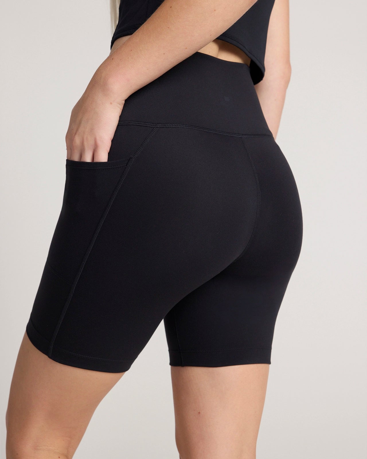 The Active Peached Bike Short - Black