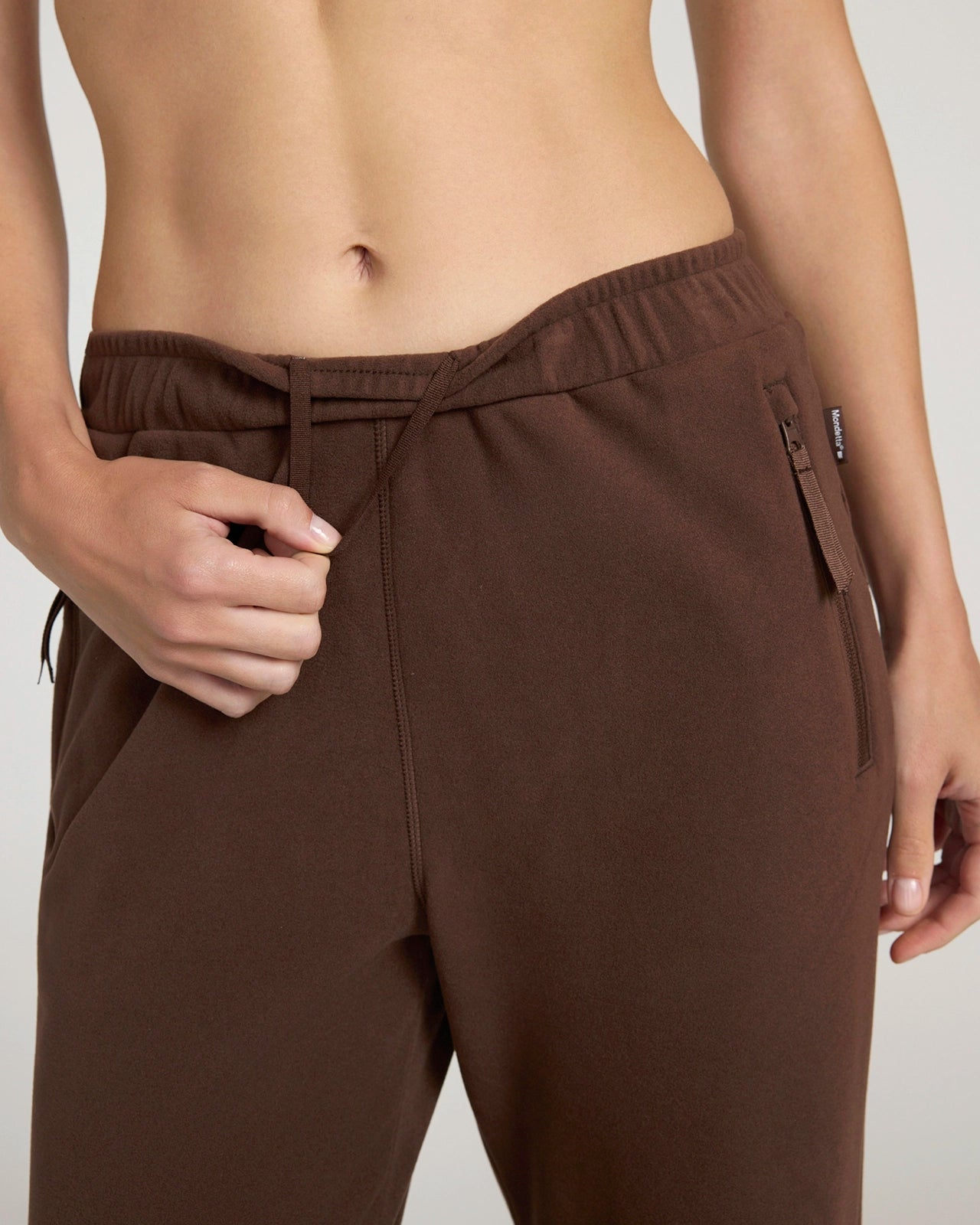 The Soft Luxe Velour Fleece Cinched Pant - Shaved Chocolate