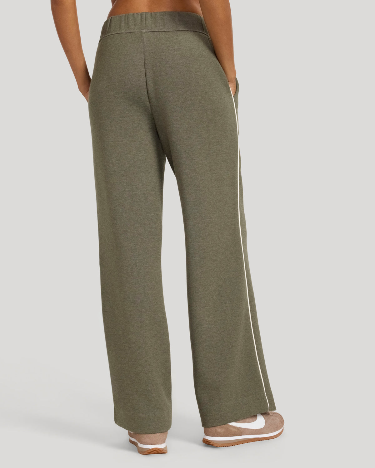 The Women’s Brushed Soft Luxe Relaxed Set