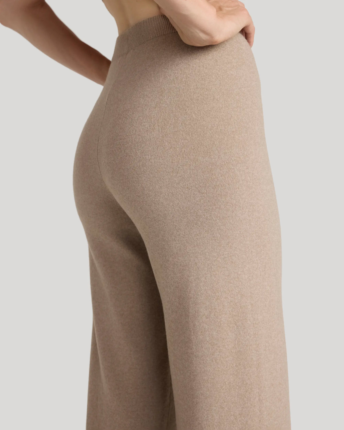 The Soft Luxe Sweaterknit Relaxed Leg Pant - Heather Oatmeal