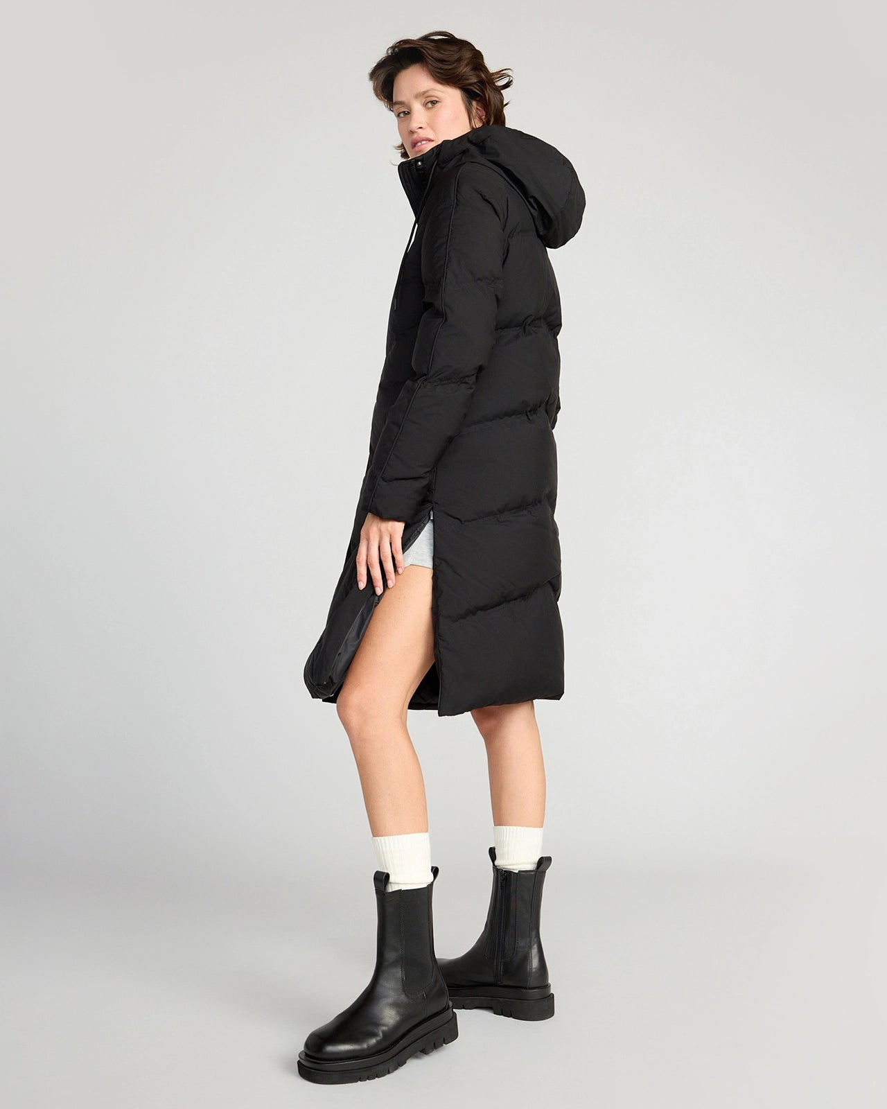 The RDS 700 Fill Power GRS Certified Recycled Poly Chevron-Quilted Parka - Black