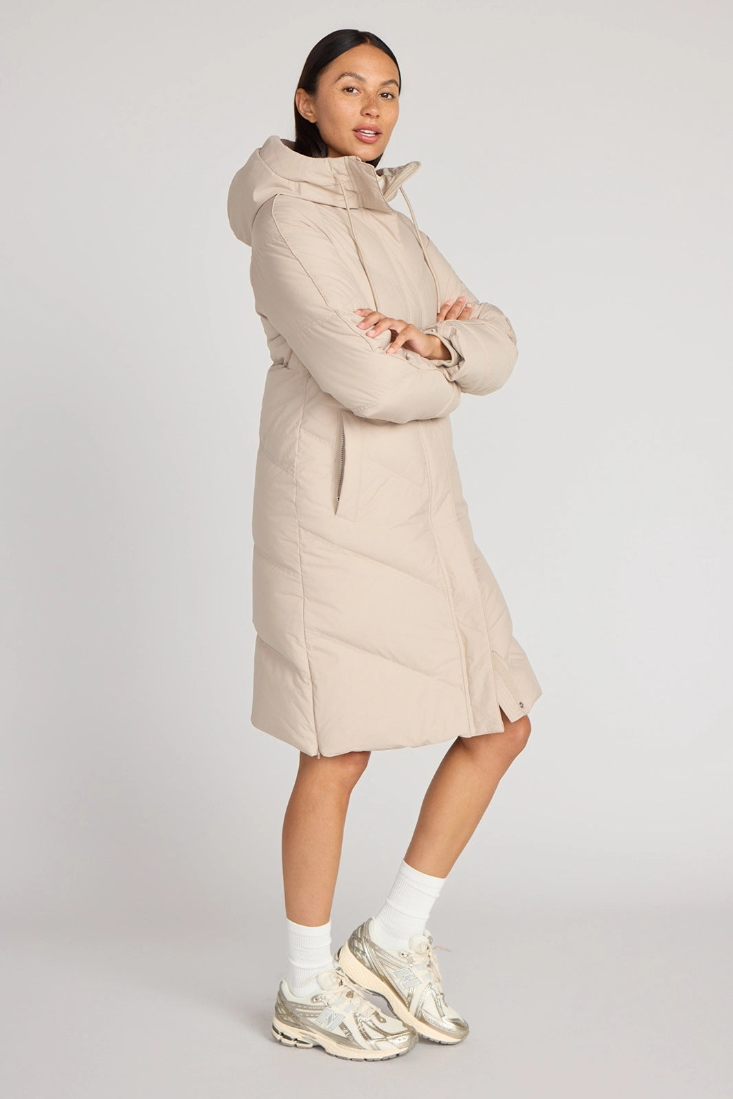 The RDS 700 Fill Power GRS Certified Recycled Poly Chevron-Quilted Parka - Light Beige