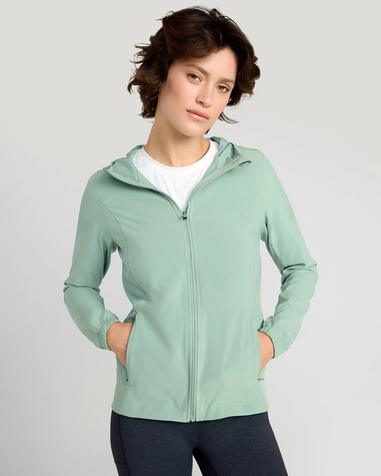 The Lightweight Stretch GRS Certified Recycled Poly Jacket - Green Bay