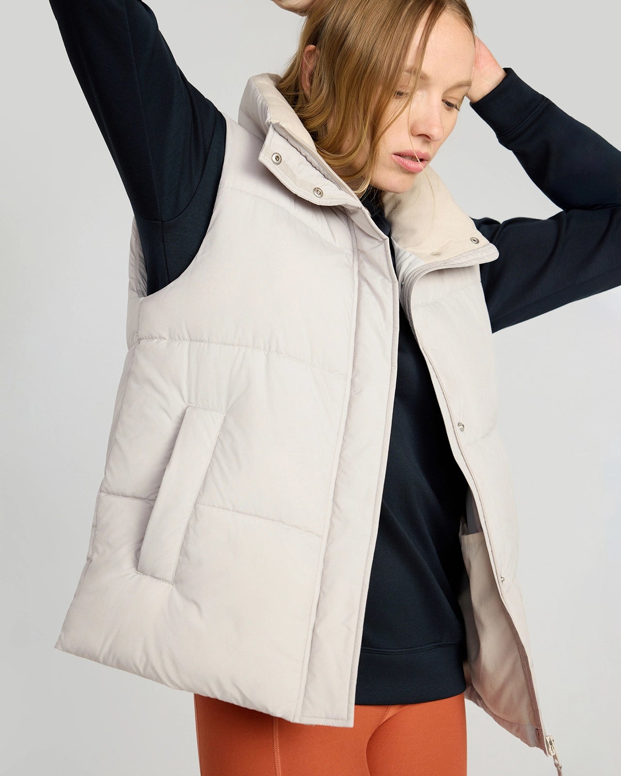 The Insulated Puffer Vest - Nacreous Clouds Htr Cream | Mondetta