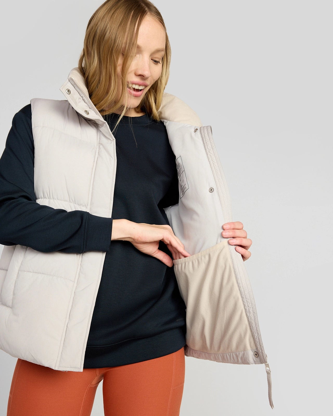 The Sorona™ Fill GRS Certified Recycled Poly Puffer Vest - Nacreous Clouds