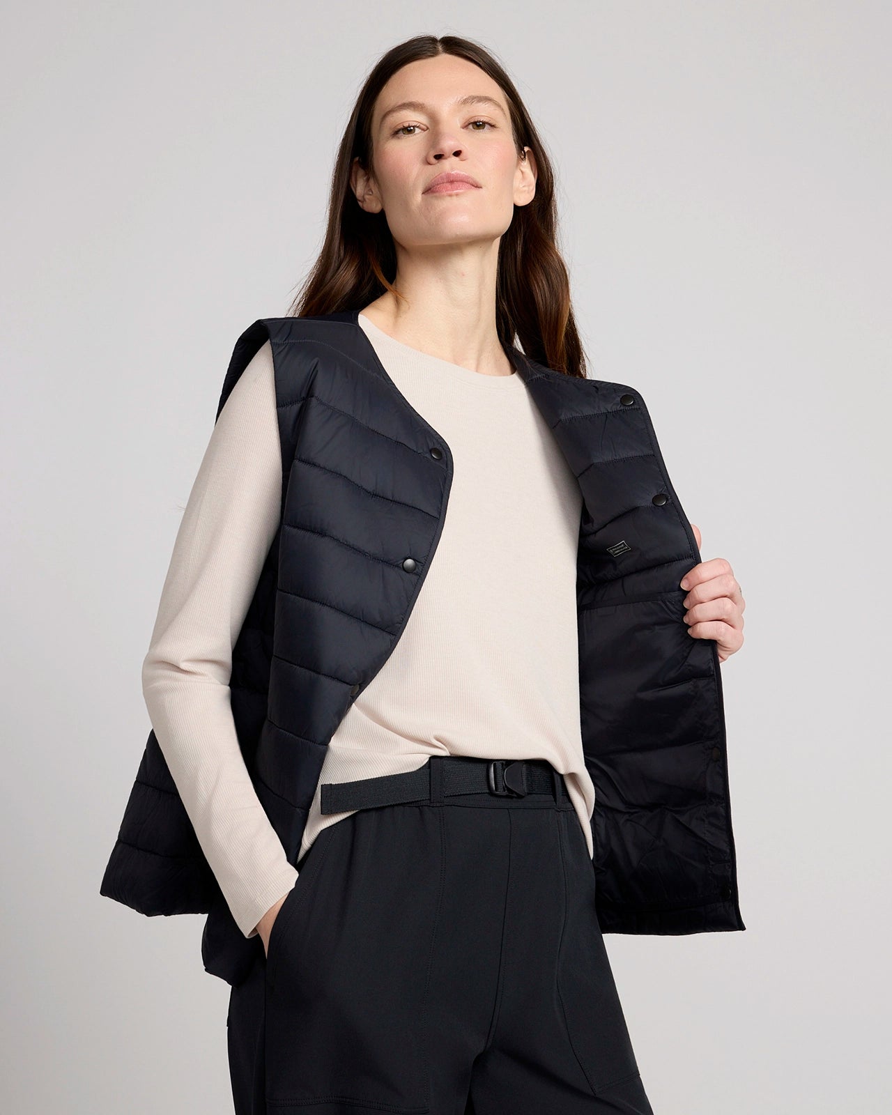 The Travel GRS Certified Recycled Poly Packable Vest - Black