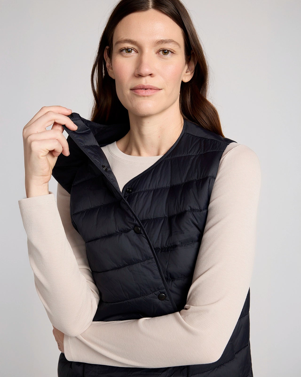 The Travel GRS Certified Recycled Poly Packable Vest - Black