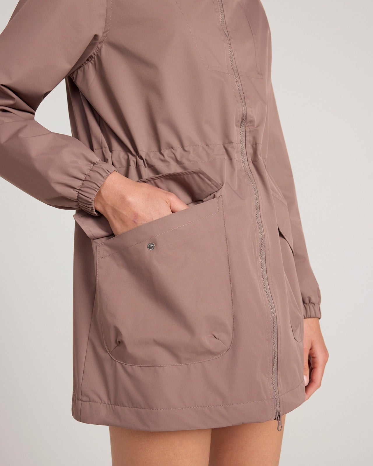 The Travel Mystical Rain Jacket - Deep Taupe