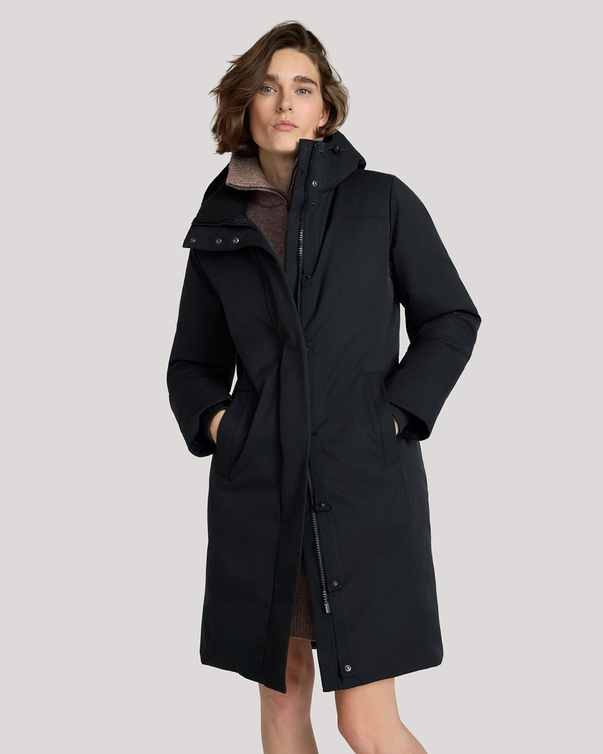 For general description, go to 'Main Product Description' region - The Travel Maxi Cleanline Parka - Black