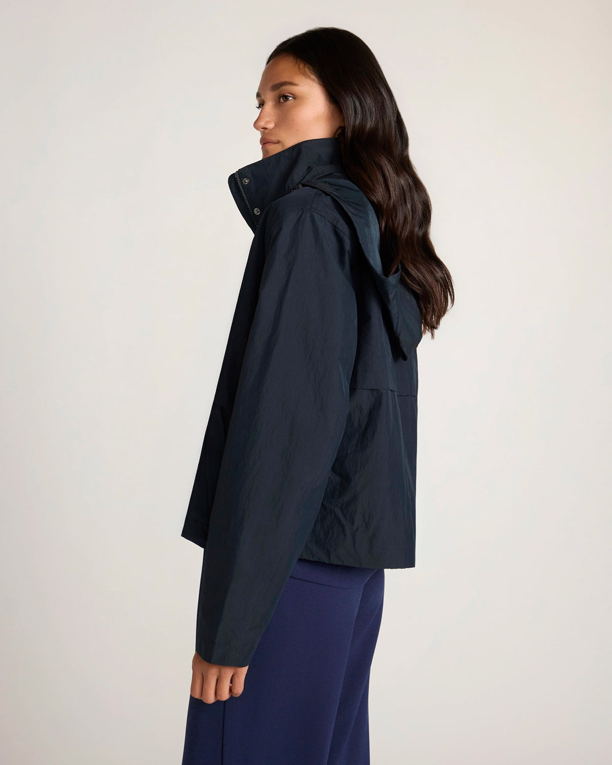 The Travel Outdoor Short Jacket - Black