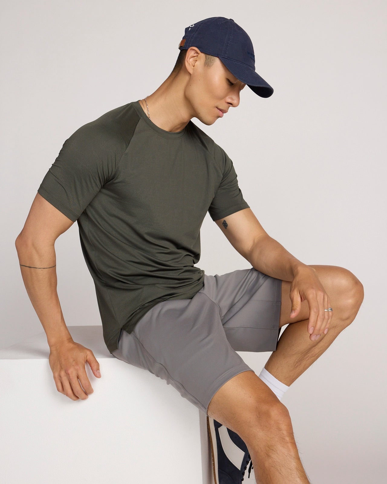 The Active Jacquard Raglan Performance Tee - Kambaba Green