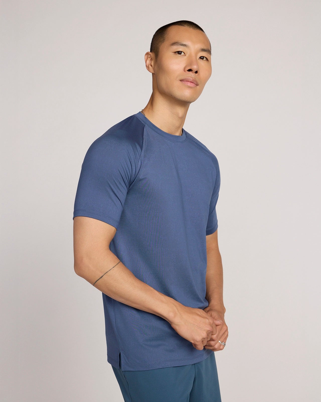 The Active Jacquard Raglan Performance Tee - Vintage Indigo Navy