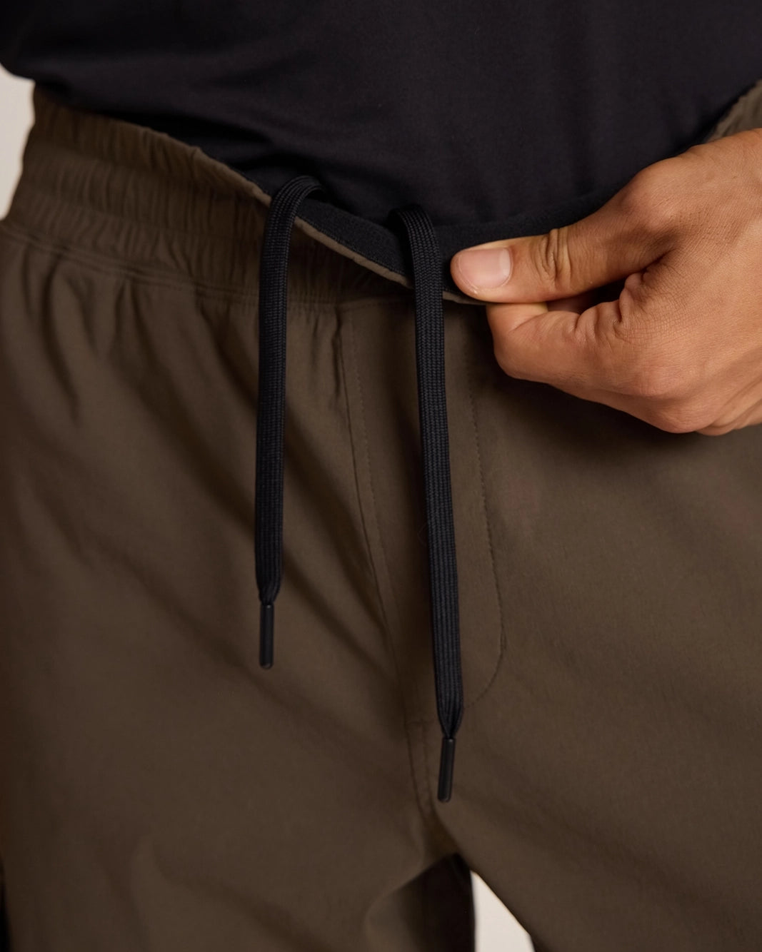The Stretch GRS Certified Recycled Nylon Cargo Pant - Olive